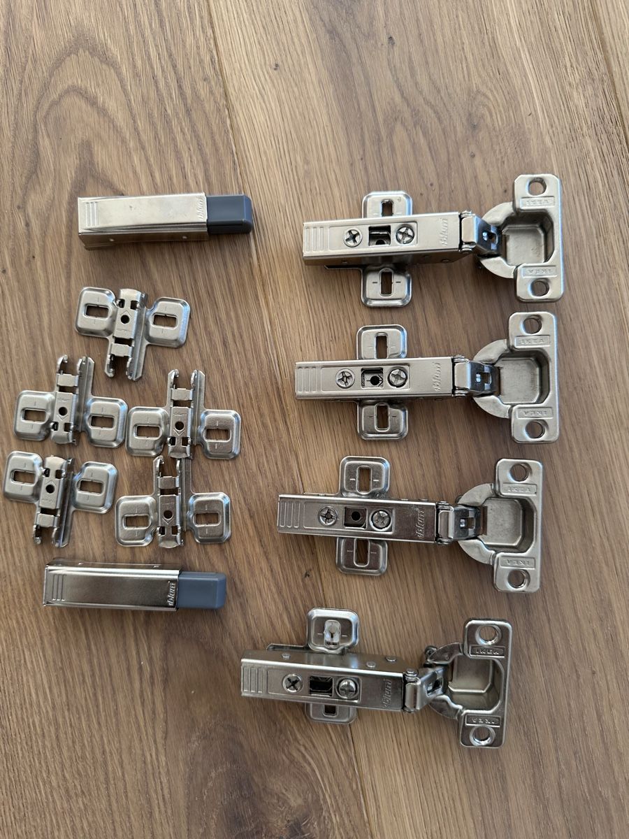 Porte: Verschiedene Ikea Scharniere mit 2 Silencers – Usato da Pfaffhausen venduto da ser_82yb