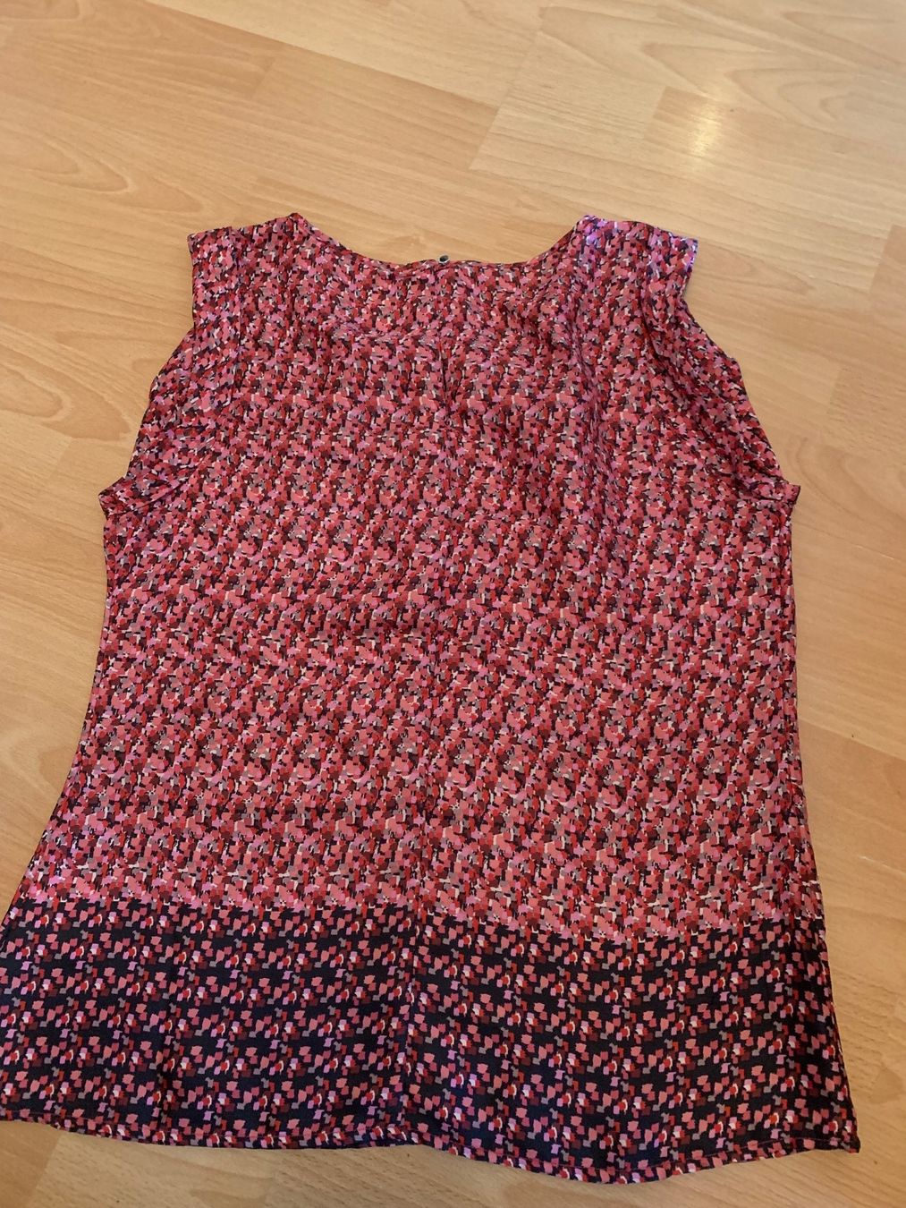 Top: Joli top Camaïeu t. 36 – Usato da MEYRIN venduto da Gwendo10 1