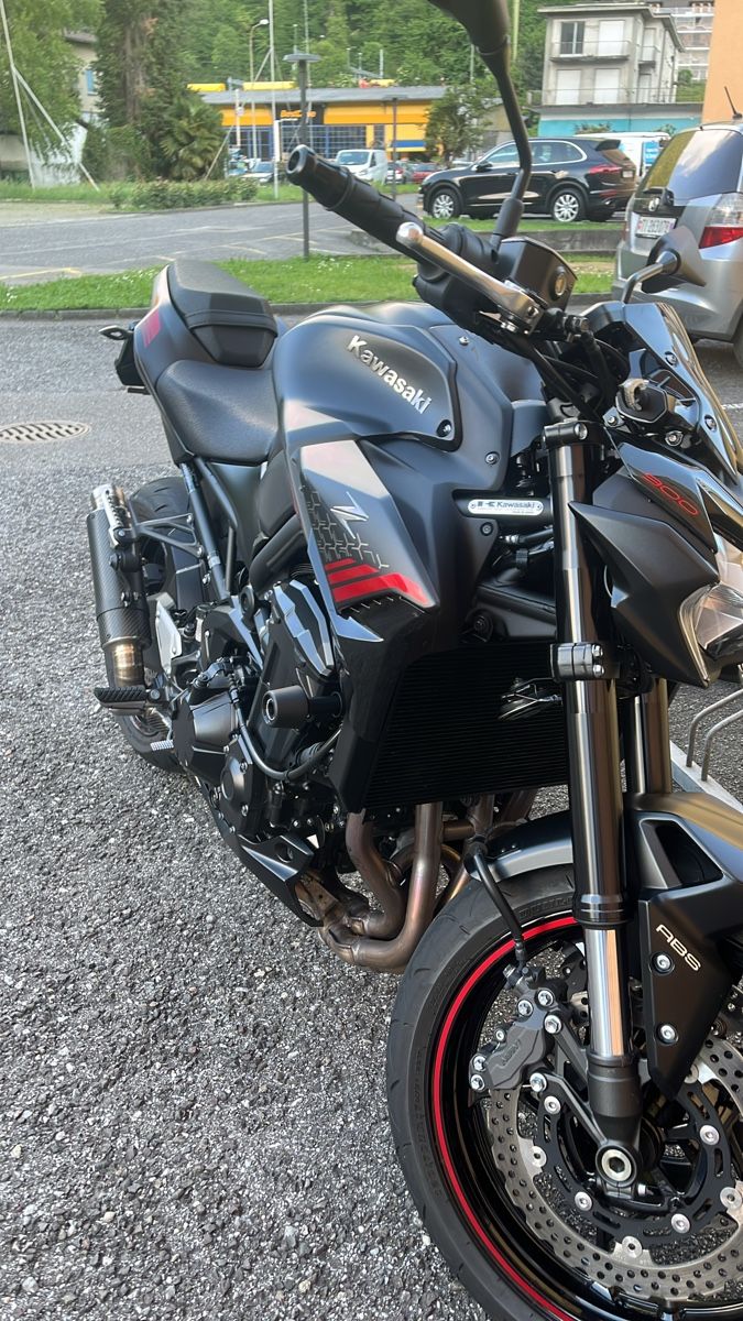 Kawasaki Strada: Z900 Kawasaki – Nuovo (secondo la descrizione) da Bellinzona venduto da car_vhf5
