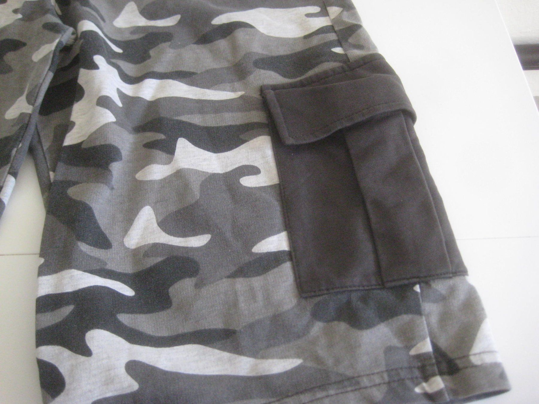 Pantalons: KNABEN  SHORTS – D'occasion à Uster par flocke1 2