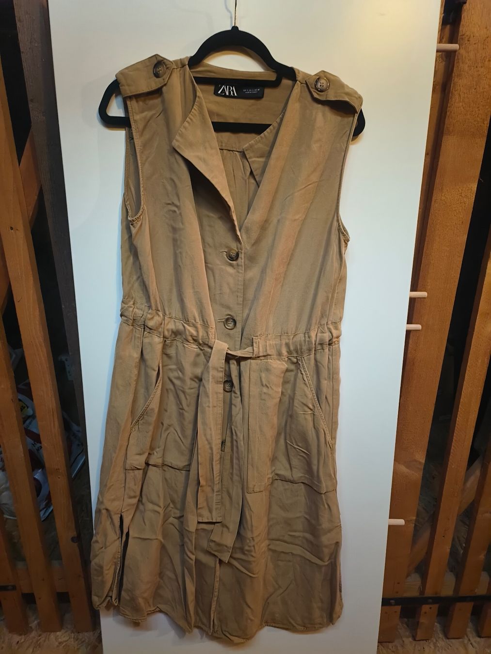 Zara Vestiti: Zara Kleid, Grösse L beige – Usato da Thalwil venduto da jabi