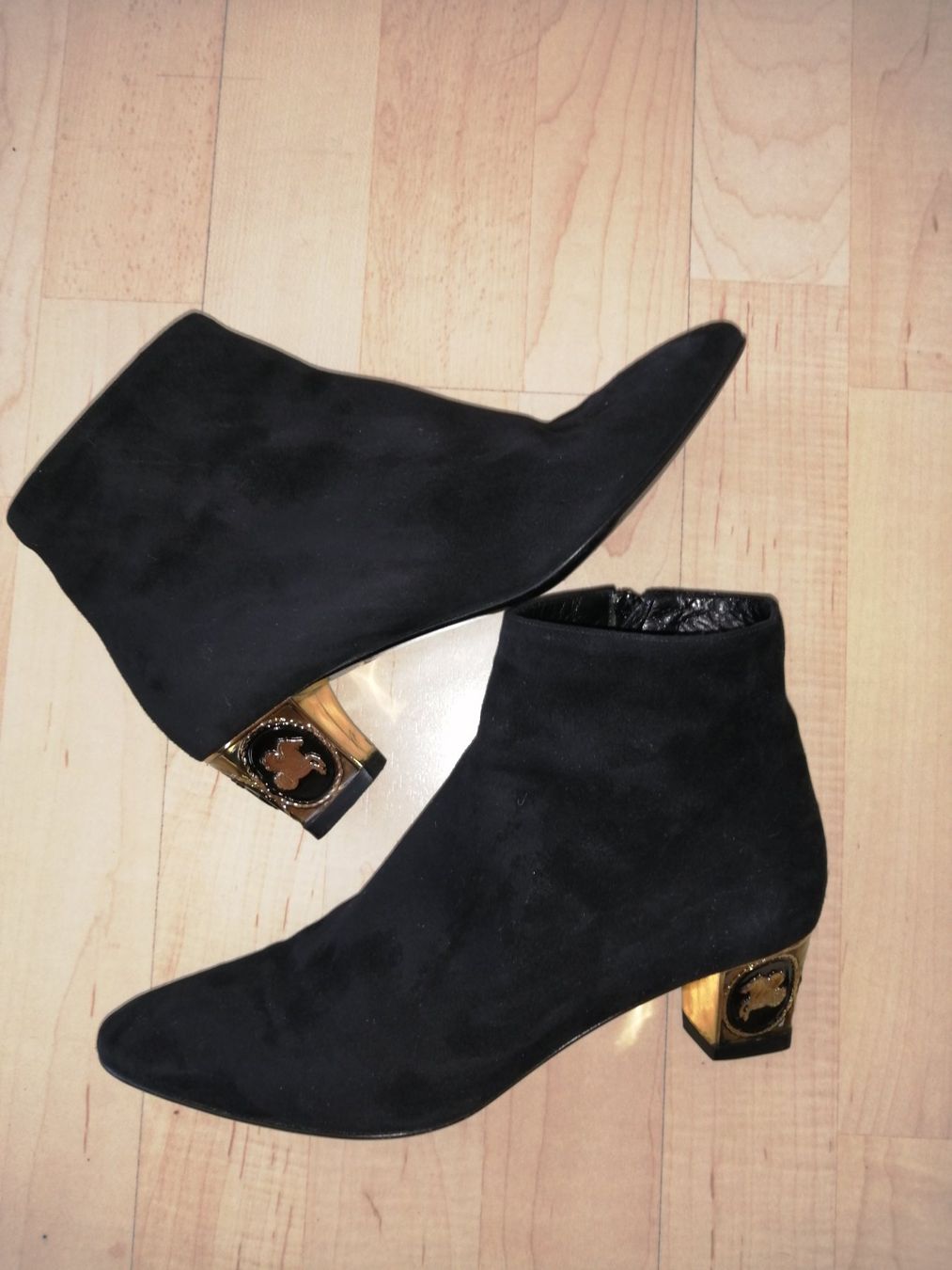 Damenschuhe: Stiefeletten  aus echtem Wildleder – Gebraucht aus Buchrain von nat_pl5p 3