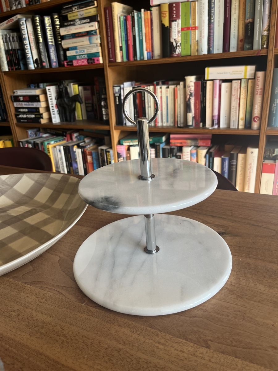 Servierplatten: Etagère Marmor Chrom weiß – Gebraucht aus Zürich von Budulinek123