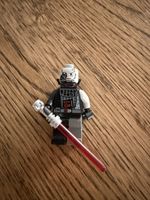 LEGO Star Wars Minifigur ist Darth Vader (Battle Damaged) 