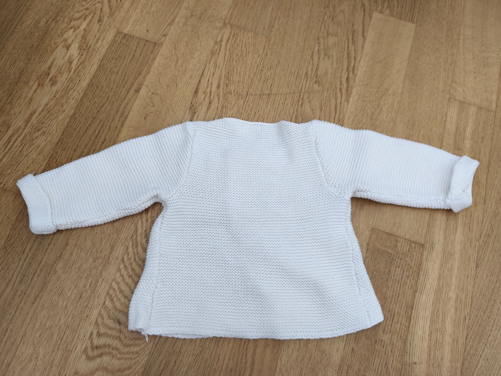 Jacken & Mäntel: Strickjacke Mädchen Weiss Grösse 6M  – Gebraucht aus Näfels von ChocolateMuffin 2