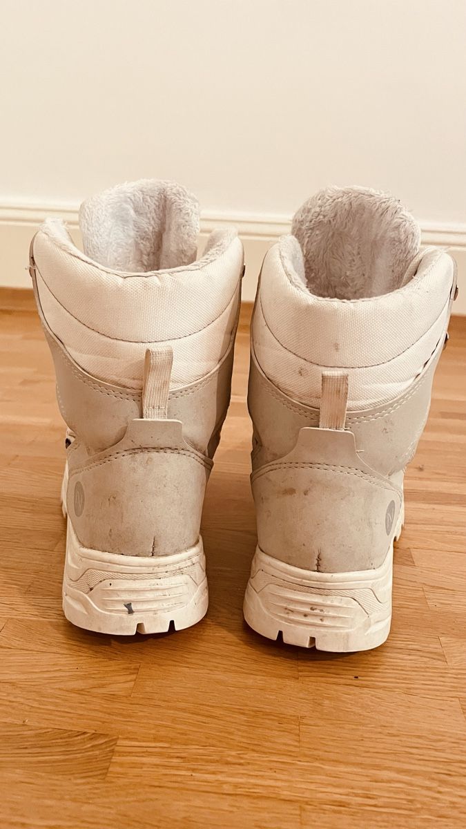 46 Nord Scarpe da donna: Winterschuhe 46 Nord, Größe 40 – Usato da Luzern venduto da lei_5btm 8
