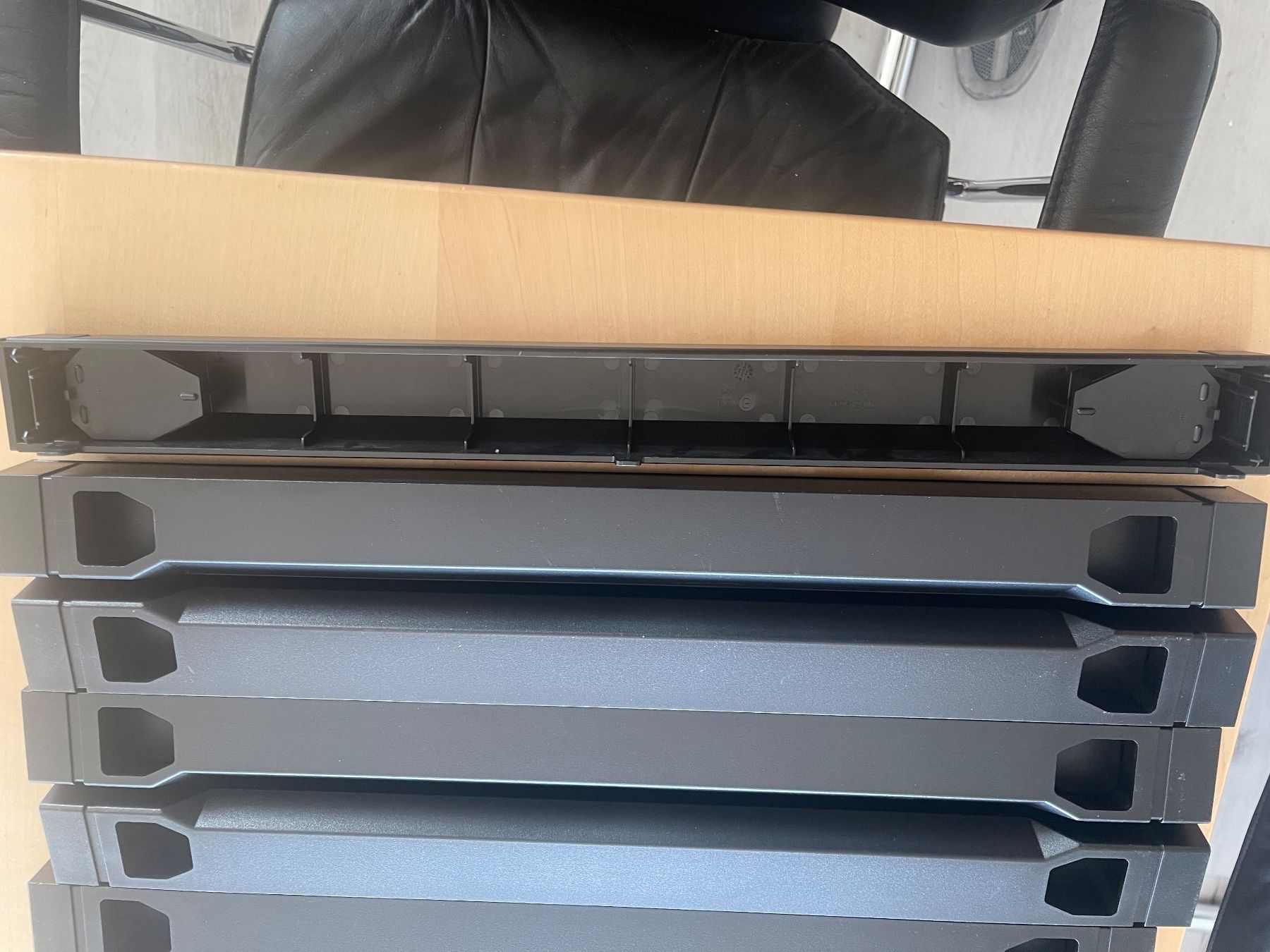 Racks & Cavalletti: Rack Abdeckung 15 Stk – Usato da Wängi venduto da Bmo 2