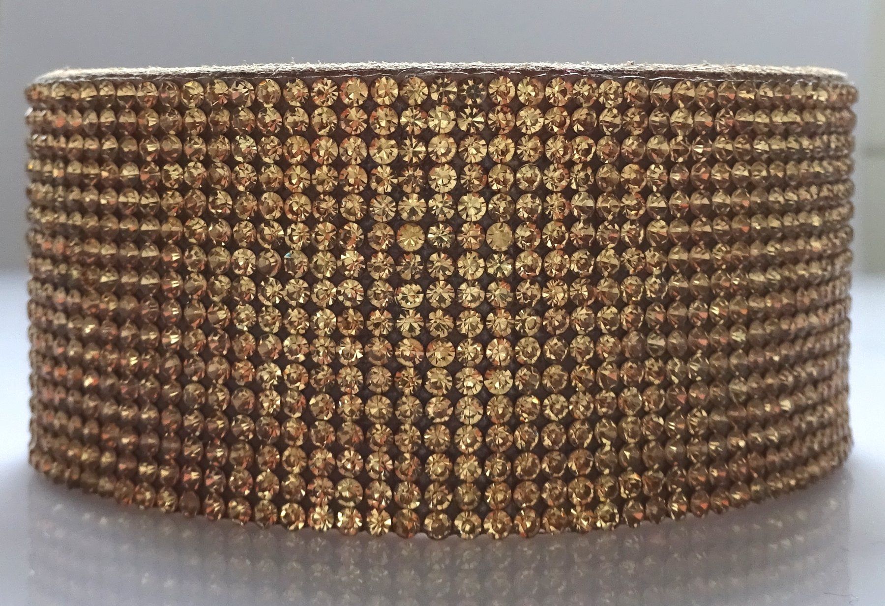 Armbänder & -reifen: Neues Armband - beige/gold - Strass – Neu und originalverpackt aus Zofingen von Justizia_01 1