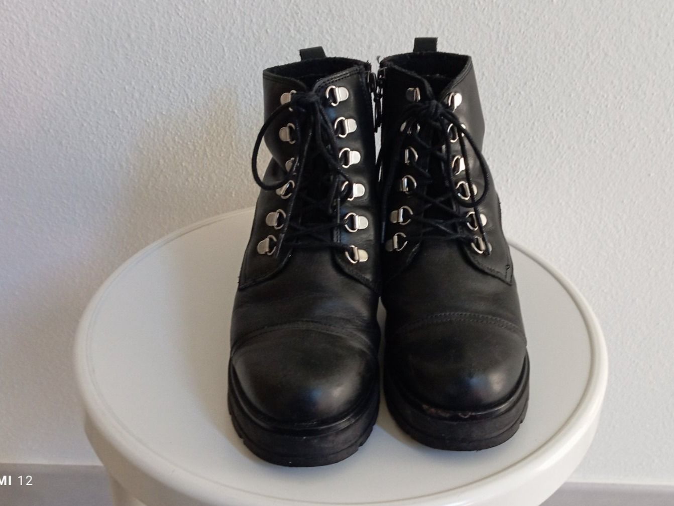 Scarpe da donna: Ten Points Leder Stiefeletten – Usato da Brione Verzasca venduto da pulci22 1
