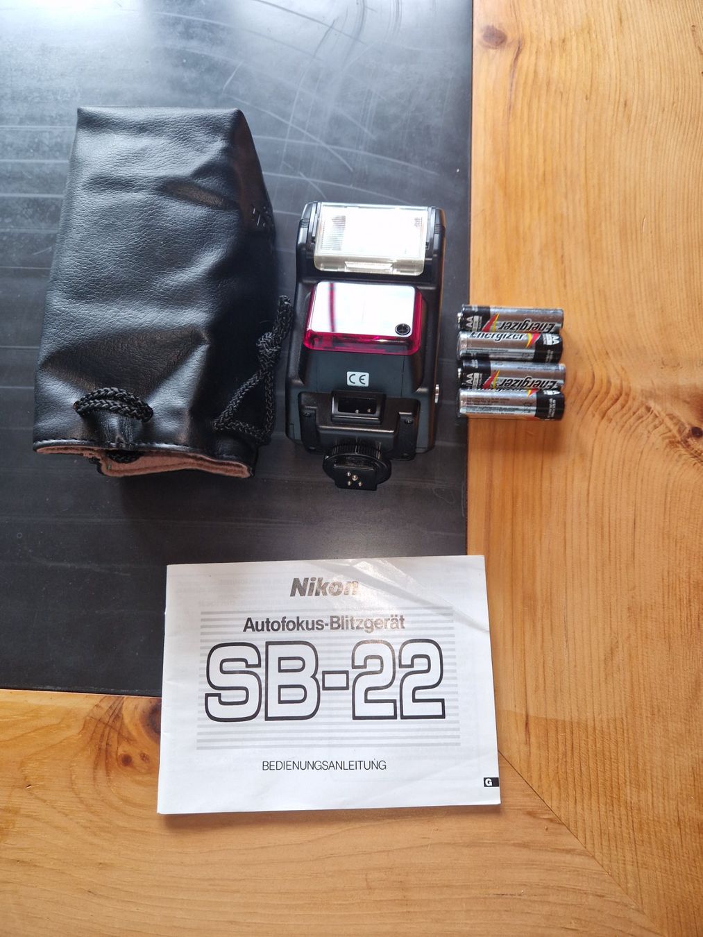 Nikon Flash: Nikon externer Blitz – Usato da Schwellbrunn venduto da J.Bosshart