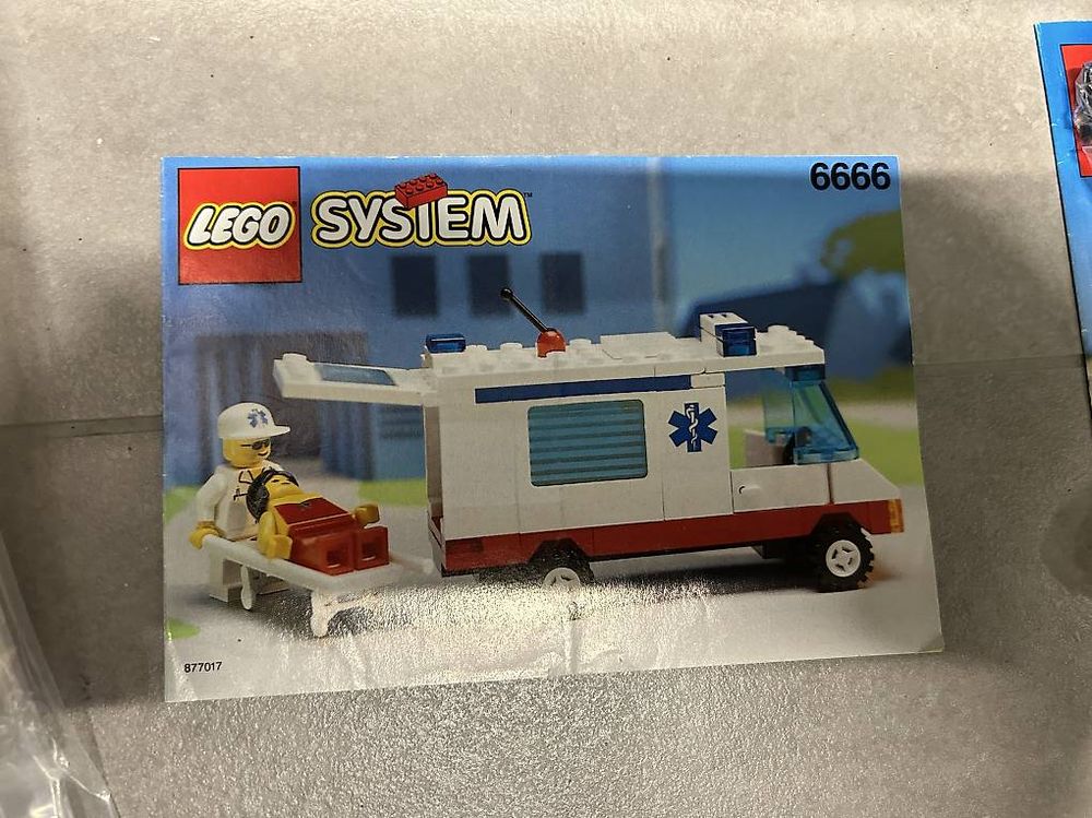 Lego Giocattoli: Lego 6666 Ambulanz – Usato da Täuffelen venduto da Mmiro9