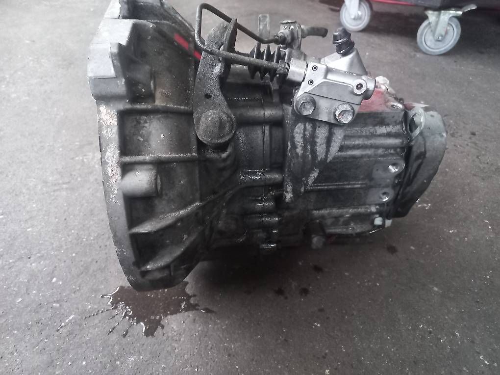 Tutti pezzi di ricambio auto: Schaltgetriebe daihatsu  – Usato da Egolzwil venduto da nag_g6sx 1