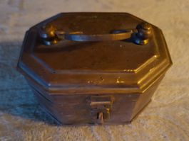 Alte,  tolle Vintage Messing Schatulle mit Patina