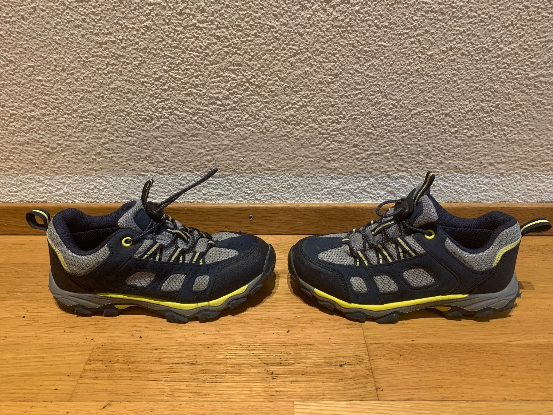 Scarpe per ragazzi: Trekkingschuhe Kinder Gr. 32 – Usato da Bülach venduto da engeli92 2