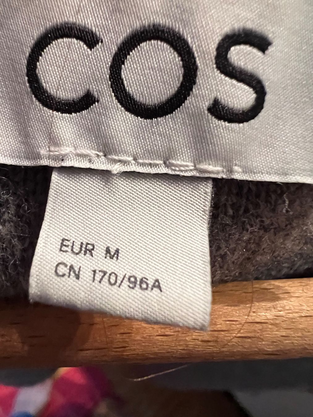 Cos Gilet & Giacche: COS Strickweste, Grau, Grösse M – Nuovo (secondo la descrizione) da Zürich venduto da Girasole232 3