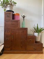 Stufenkommode Holz dunkel mit vielen Schubladen gebraucht