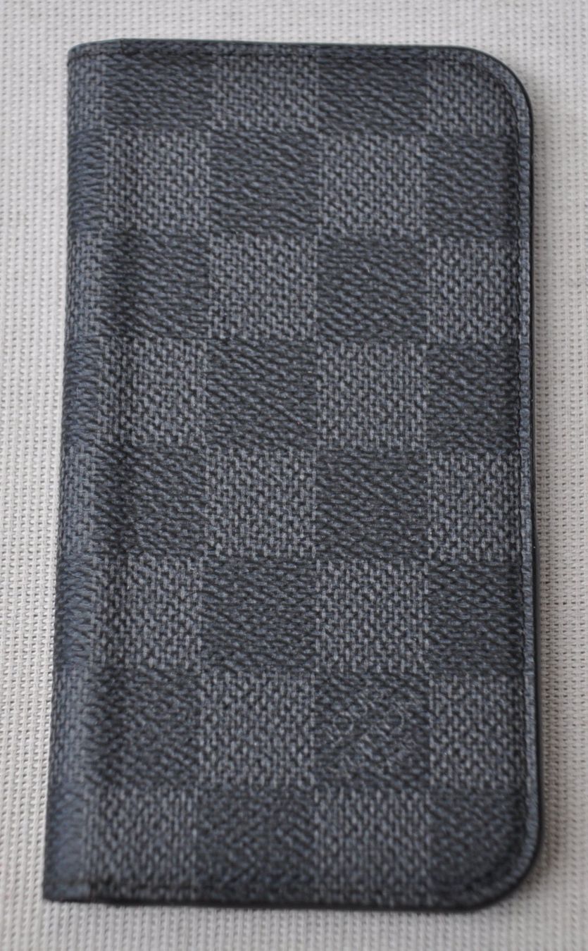 Louis Vuitton Cover & Protezioni schermo: Louis Vuitton  Hülle  / coque - iPhone – Usato da Collonges venduto da arashee 1