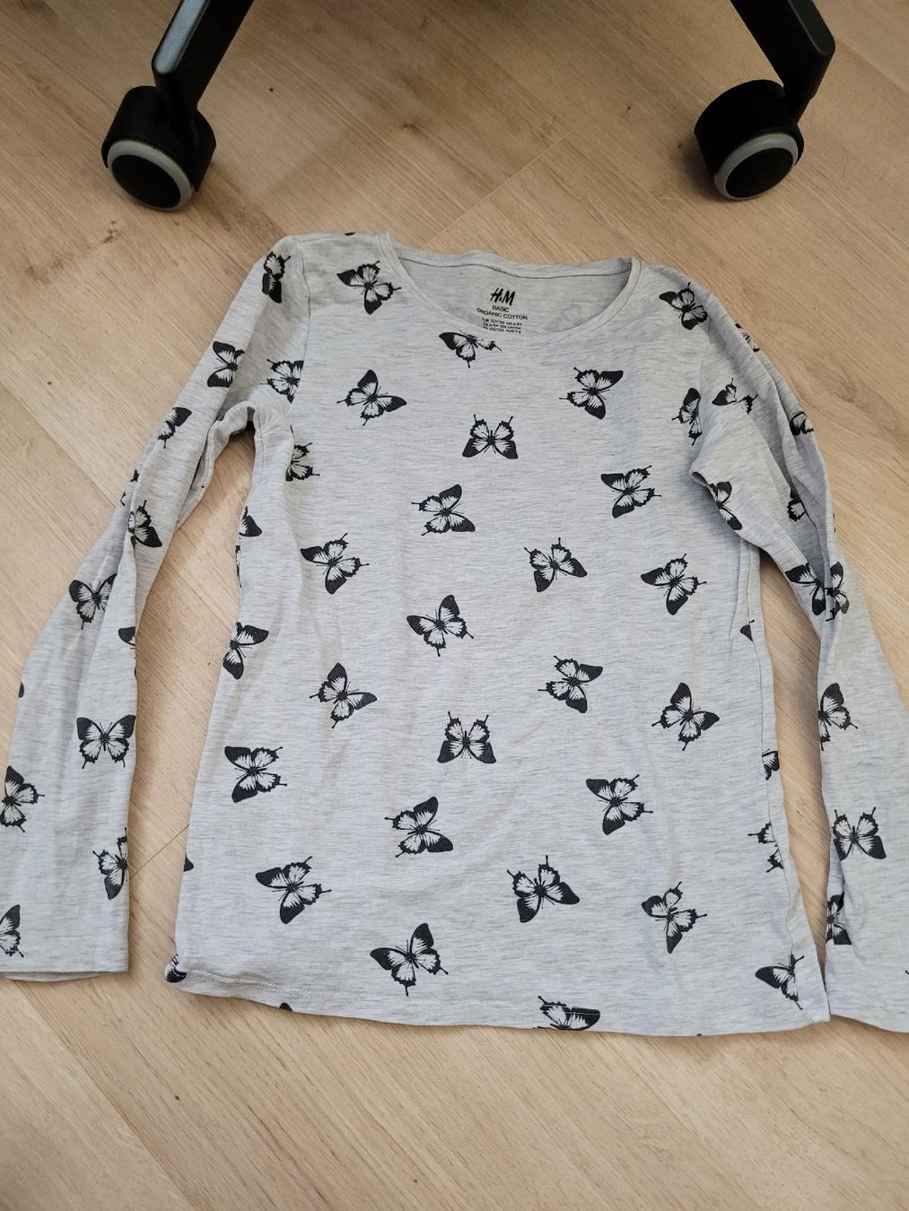 Pullover & Sweatshirts: dünner Pullover Hr. 122/128 – Gebraucht aus Lupsingen von sta_wgg5 1