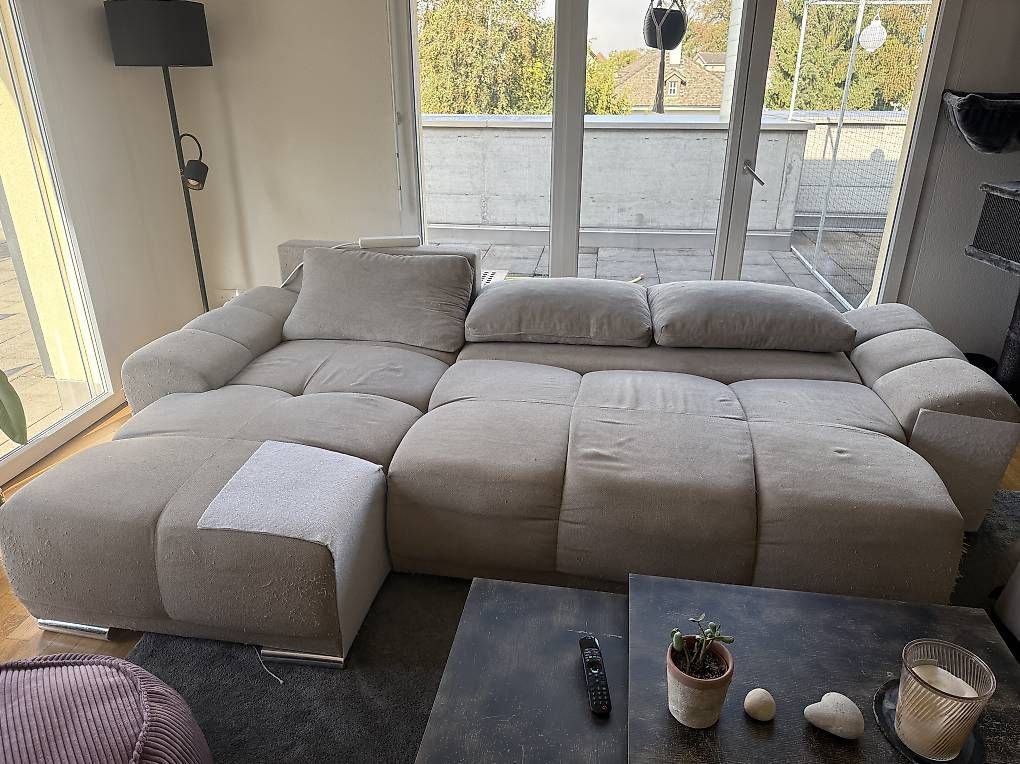 Divani: Sofa beige gratis – Usato da Bürglen TG venduto da sab_h9jq