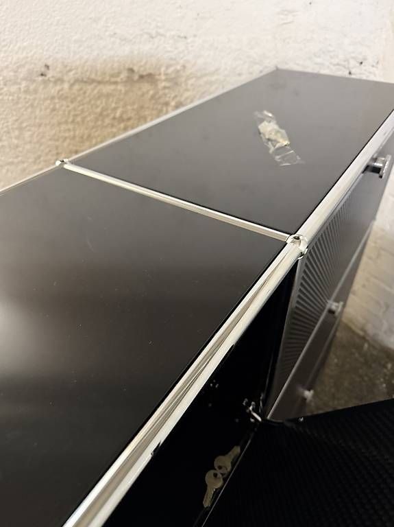 USM Cassettiere: USM Haller 6er Modul, alles Klappen, schwarz – Usato da Zürich venduto da bas_7ydw 2