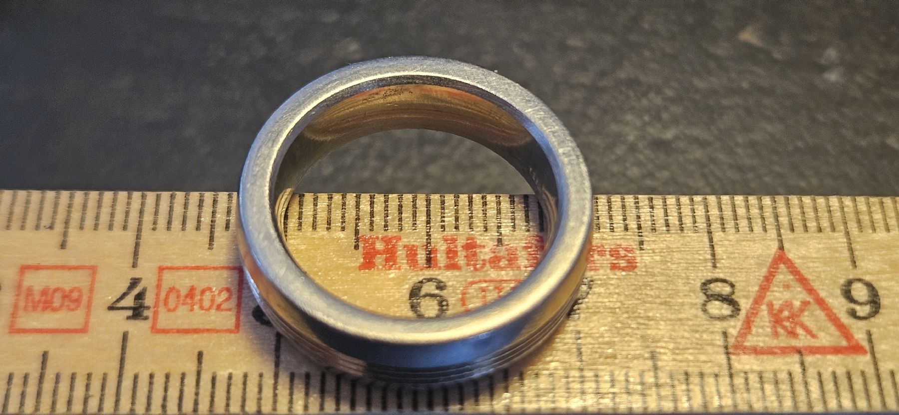 Ringe: Edelstahlringe x2, Paarringe, Trauringe – Gebraucht aus Belp von Ginus85 3