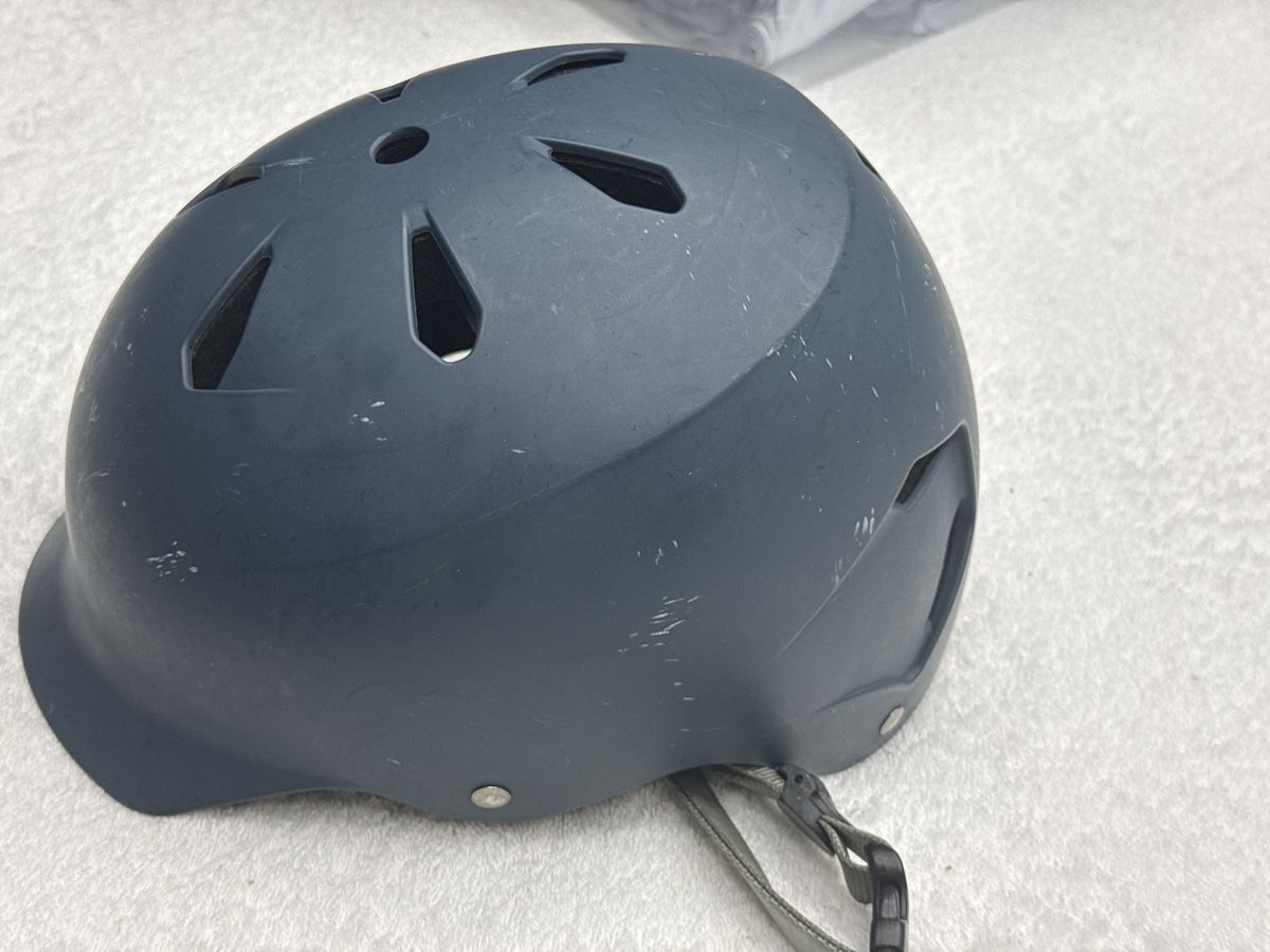 Caschi: Casque Bern  taille S occasion 52-55.5 – Usato da Chenens venduto da anasantos90 2