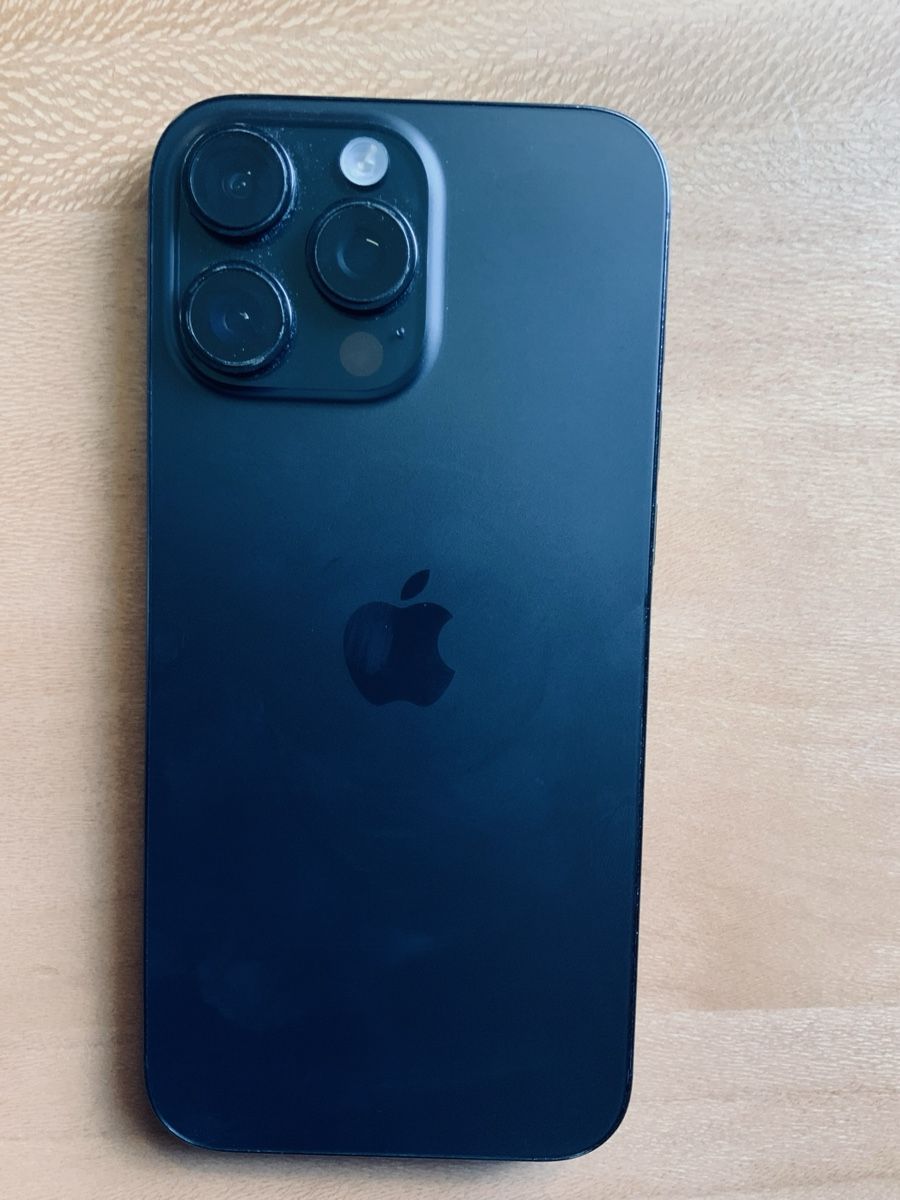 Apple Telefoni cellulari / Smartphones: Apple iPhone 16 Pro Max Black Titanium 256 – Usato da Stetten SH venduto da Daiderau0 1