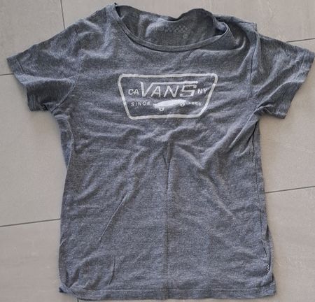 T-shirt Vans gris, taille S - parfait pour l'été!