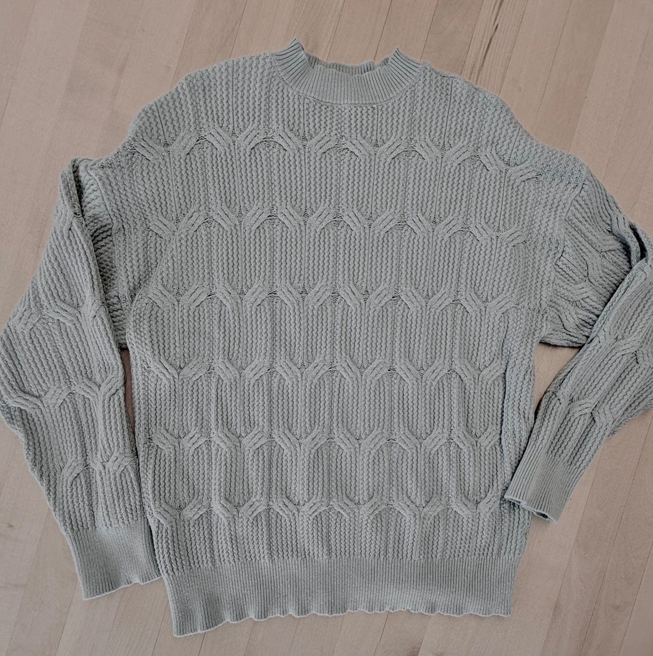 Maglioni & Felpe: Fein Strickpullover in Hellblau, Grösse L – Nuovo (secondo la descrizione) da Lyss venduto da Sibella56