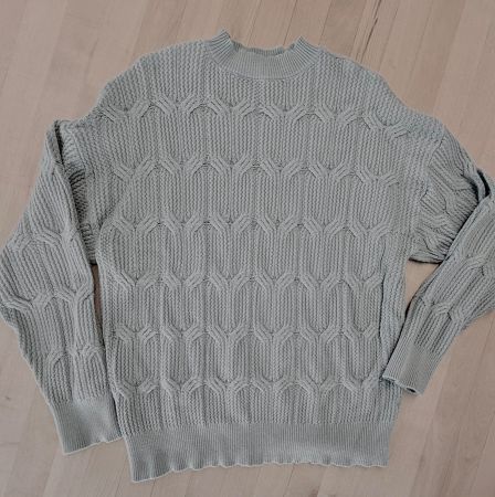 Fein Strickpullover in Hellblau, Grösse L