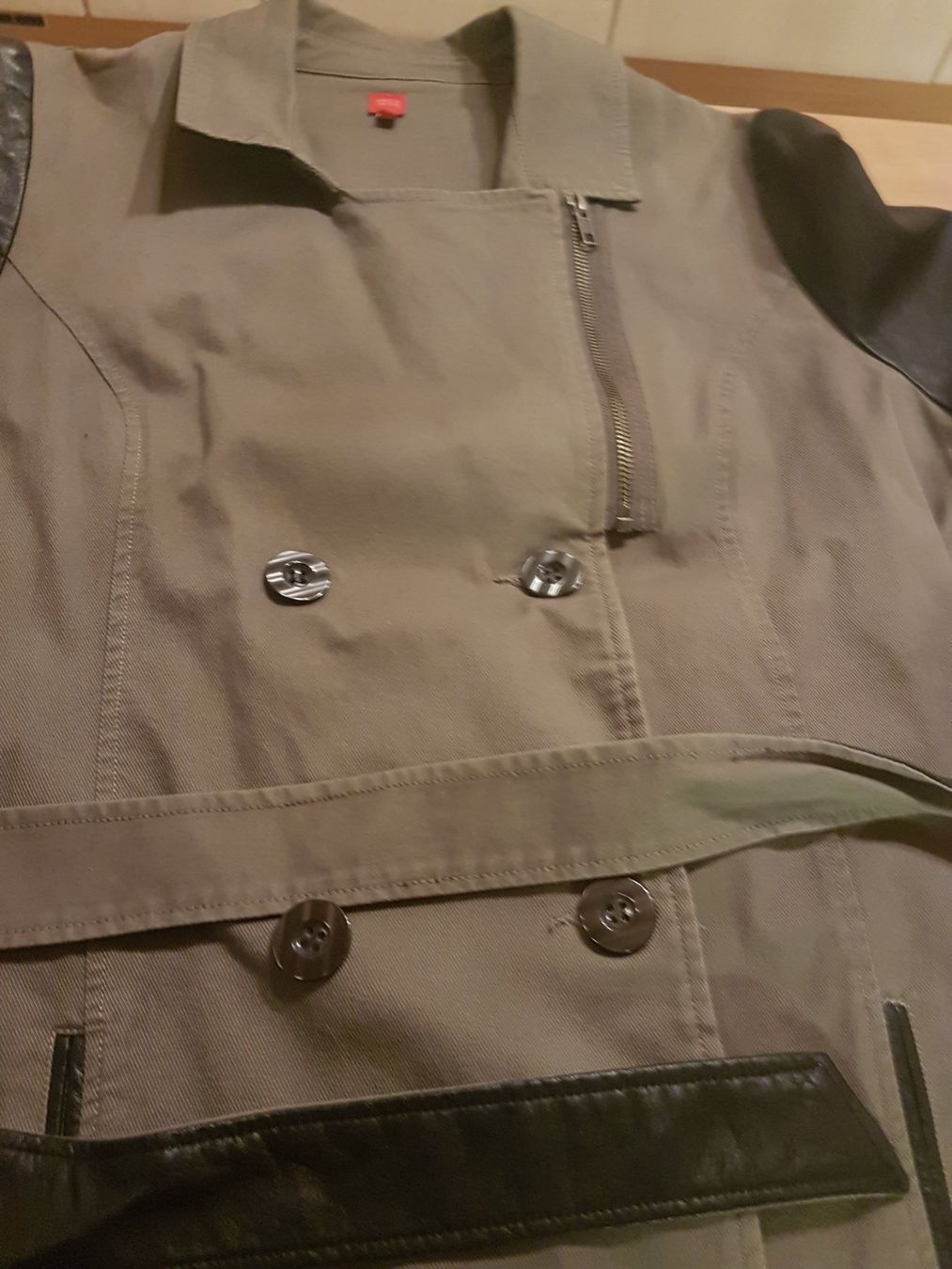 Jacken: Veste taille 44 marque Miss Captain 97% coton – Gebraucht aus Villiers von san_jn5w 2
