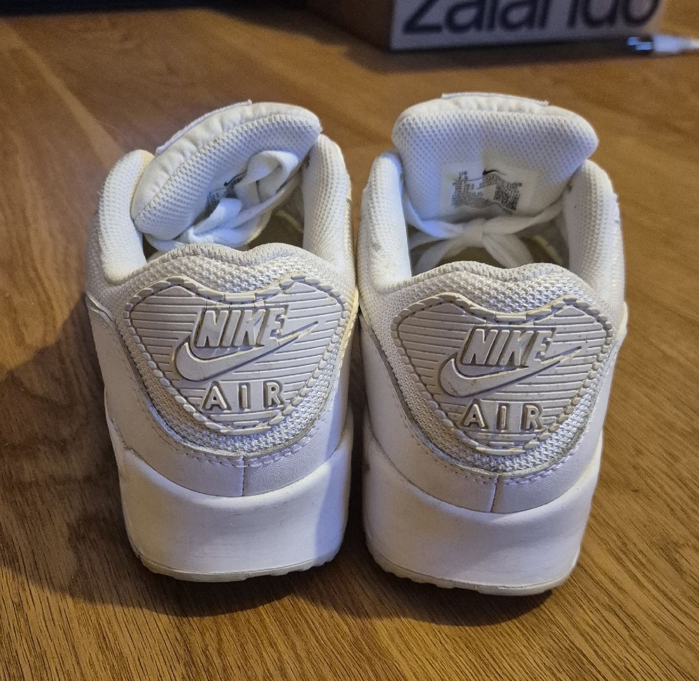 Nike Scarpe da uomo: Baskets Nike Air Max 90 blanc taille 38.5 usage visible – Usato da Muraz (Collombey) venduto da let_mwf2 2