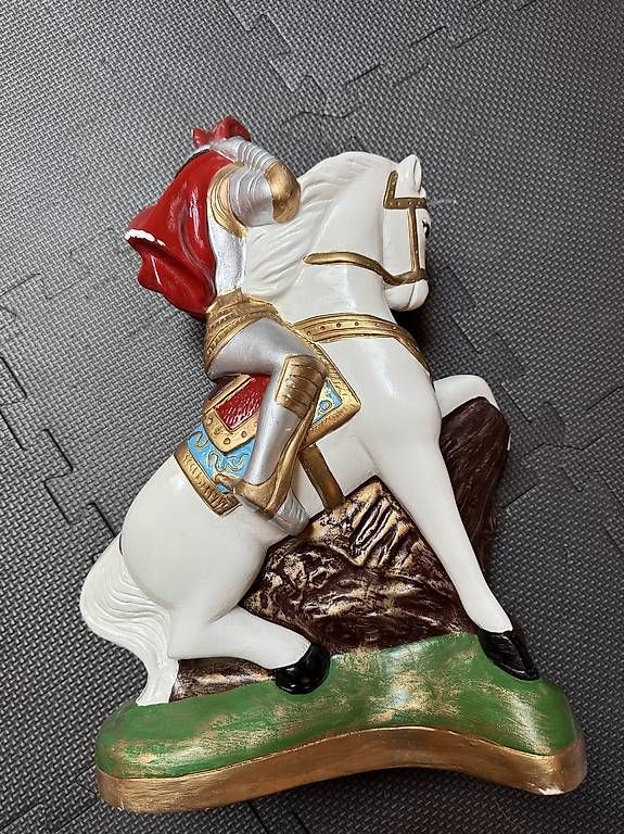 Figuren: Statut St George – Gebraucht aus Cormérod von Ilo.20 3