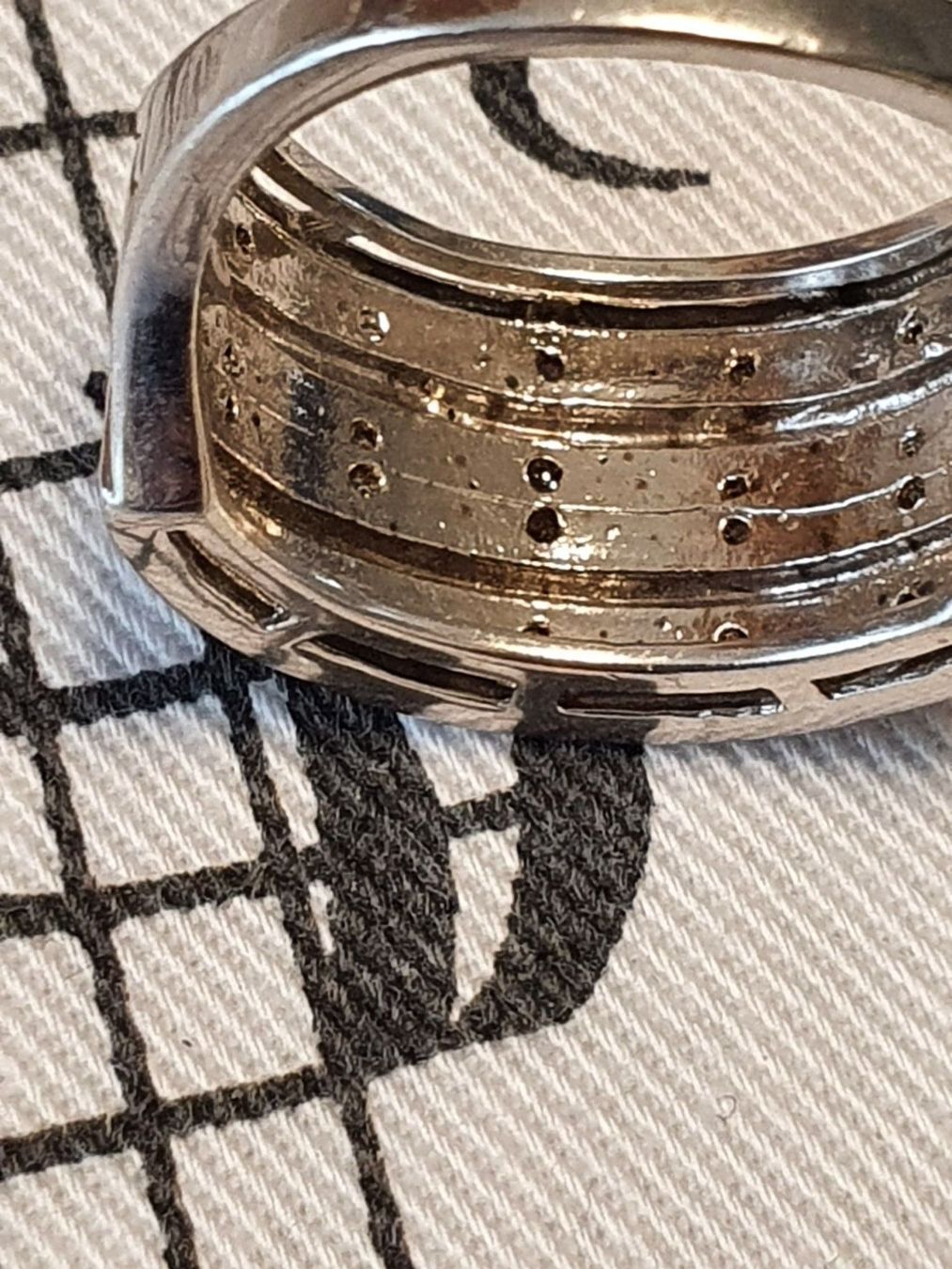 Ringe: Funkelnder, Designer Zirkonia-Ring in – Gebraucht aus Wohlen AG von palmsprings 6