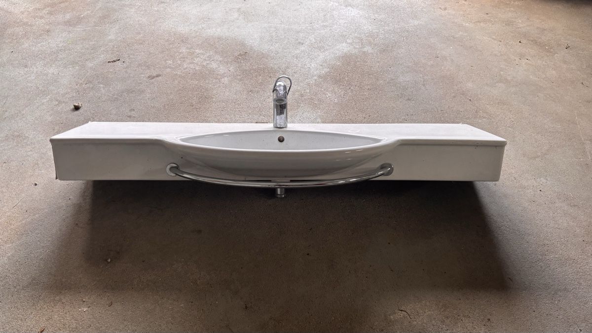 Lavabi & lavandini: Laufen Waschtisch wandhängend – Usato da Riedern venduto da gldronech