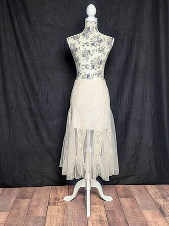 Off-White Spitzenrock mit Tüll Gr. 3436