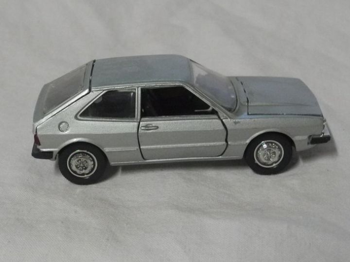 Schuco Voitures modèles: SCHUCO  NR. 301620  VW SCIROCCO   1:43   UNBESPIELT – D'occasion à Gurtnellen par Murmeli99 3