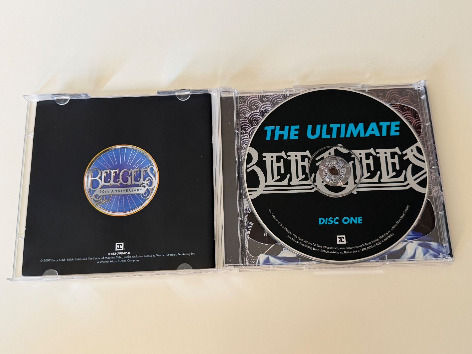 CDs: Bee Gees The Ultimate CD – D'occasion à Altstätten SG par sheamus 2
