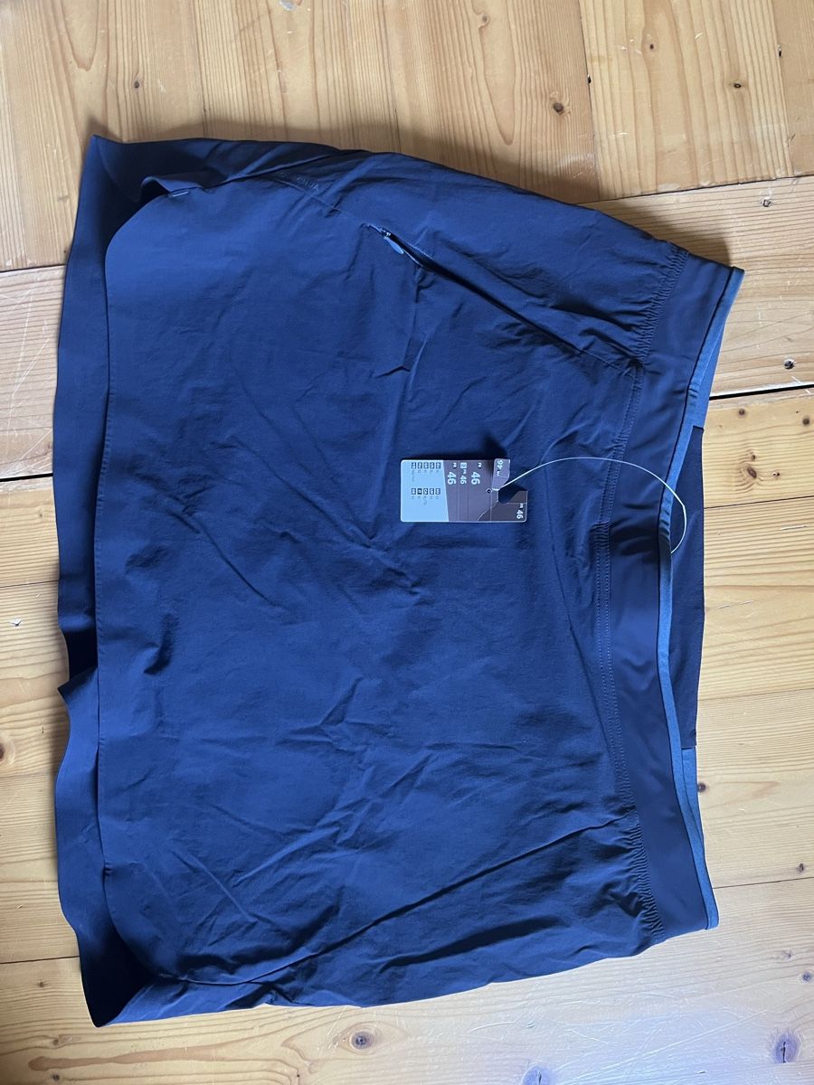 Decathlon Jupes: Wanderrock 46 – Neuf (Voir description) à Schwendibach par didu12