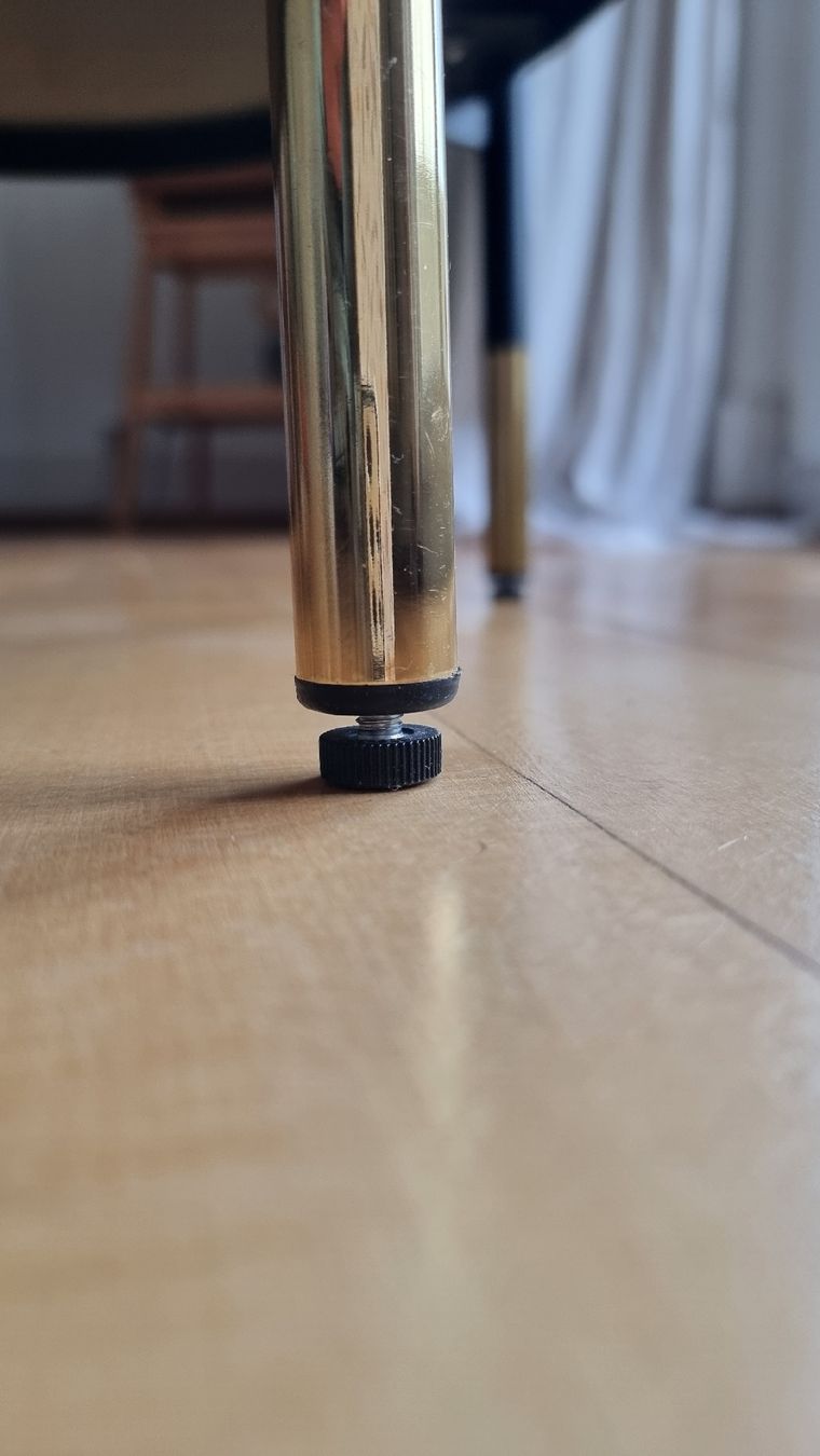 Tische: Runder Beistelltisch Ø45cm – Gebraucht aus Zürich von xXLenarduzziXx 2