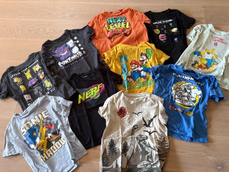 T-Shirts alle aus den USA Grösse S 6-7 Jahre