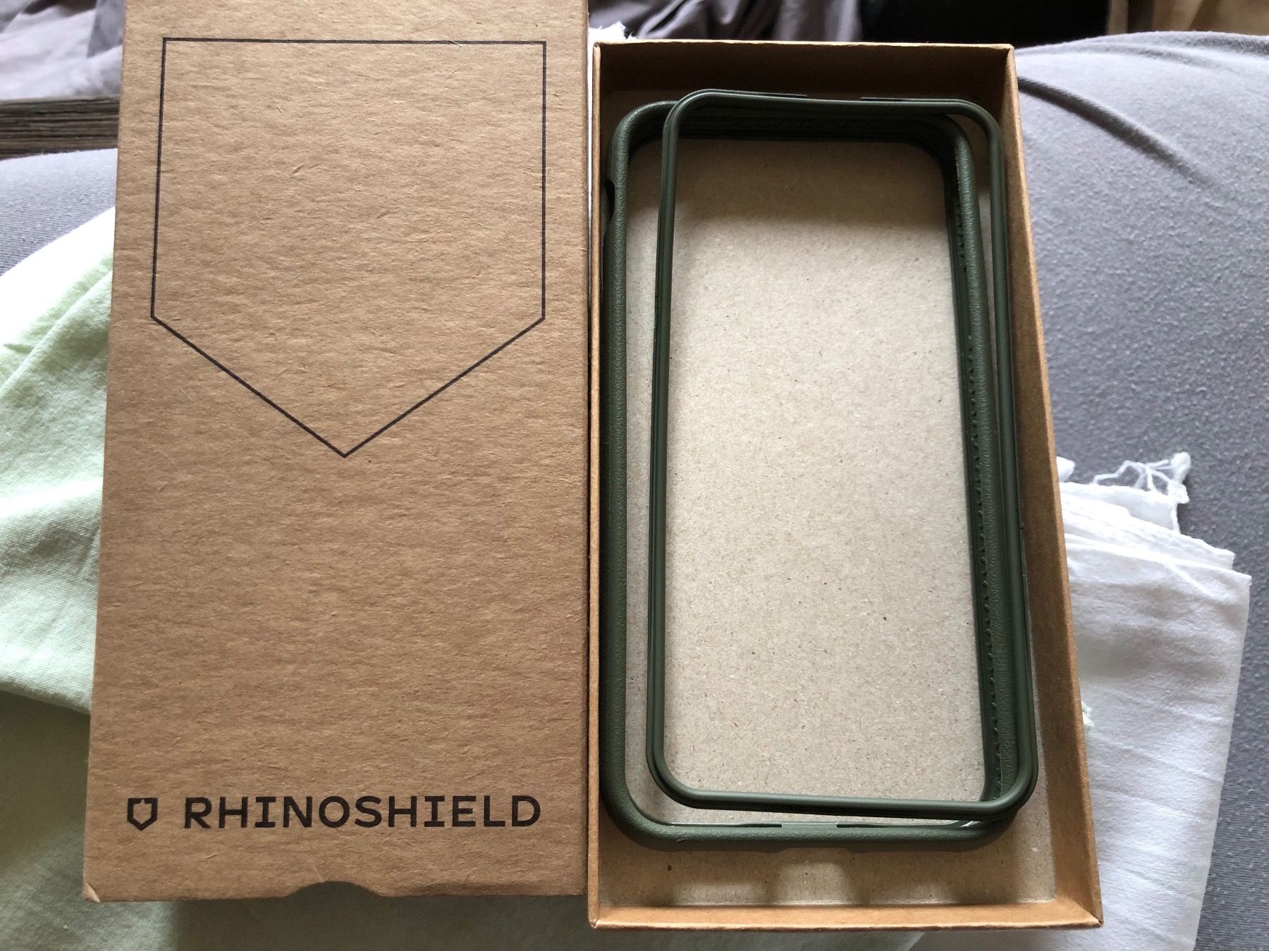 Apple Cover & Protezioni schermo: Coque RhinoShield Mod NX Set Bumper – Nuovo e nell'imballaggio originale da Saignelégier venduto da froglover16