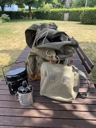 Militärrucksack, Brotsack,Gamelle und Feldflasche