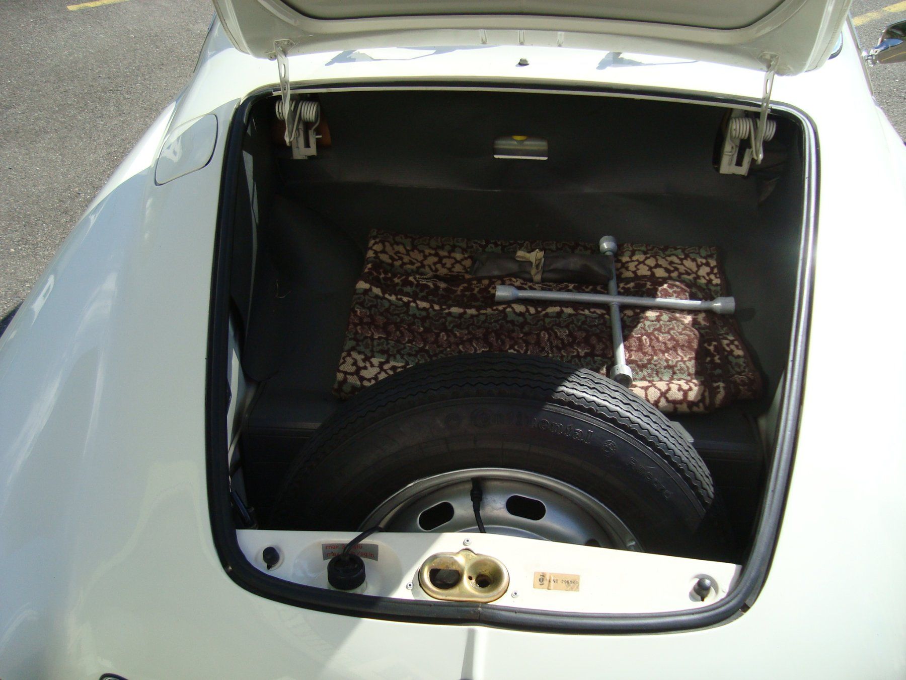 VW Automobili: VW Karmann Ghia – Usato da Knutwil venduto da marcel41170 7