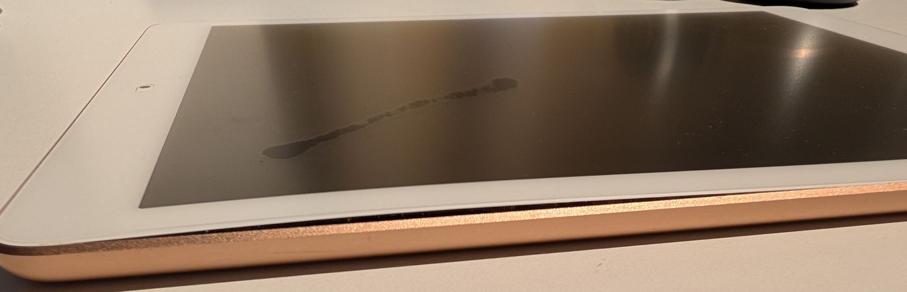 Apple Tablet PC: Apple Ipad Modell A1893 – Defekt aus Wohlen AG von Ratzack 1