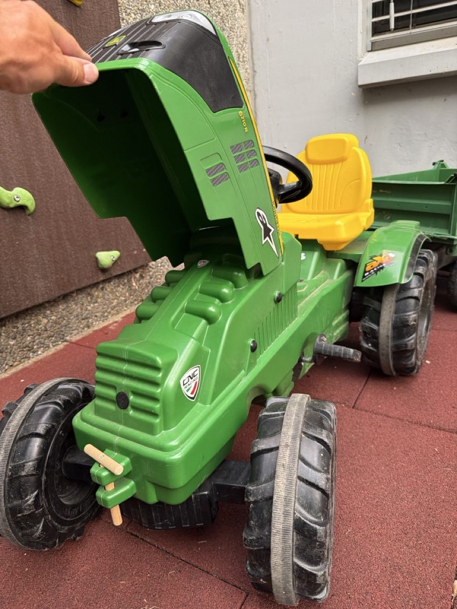 John Deere Fahrzeuge für Kinder: Kindertraktor John Deere 6210R mit Anhänger – Gebraucht aus Stans von lion85 7