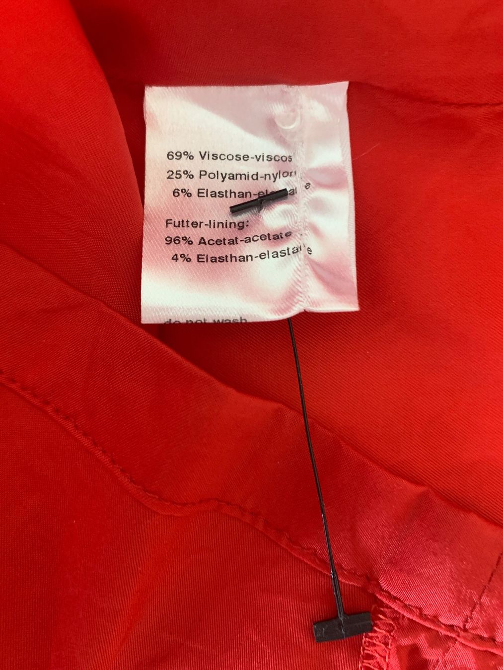 Akris Vestiti: AKRIS: Chices rotes Etui-Kleid mit Cutout, 38 – Nuovo (secondo la descrizione) da Luzern venduto da paulablue 8