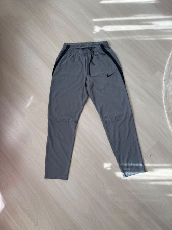 Nike Trainingshose Herren – Grau/Schwarz – Grösse L