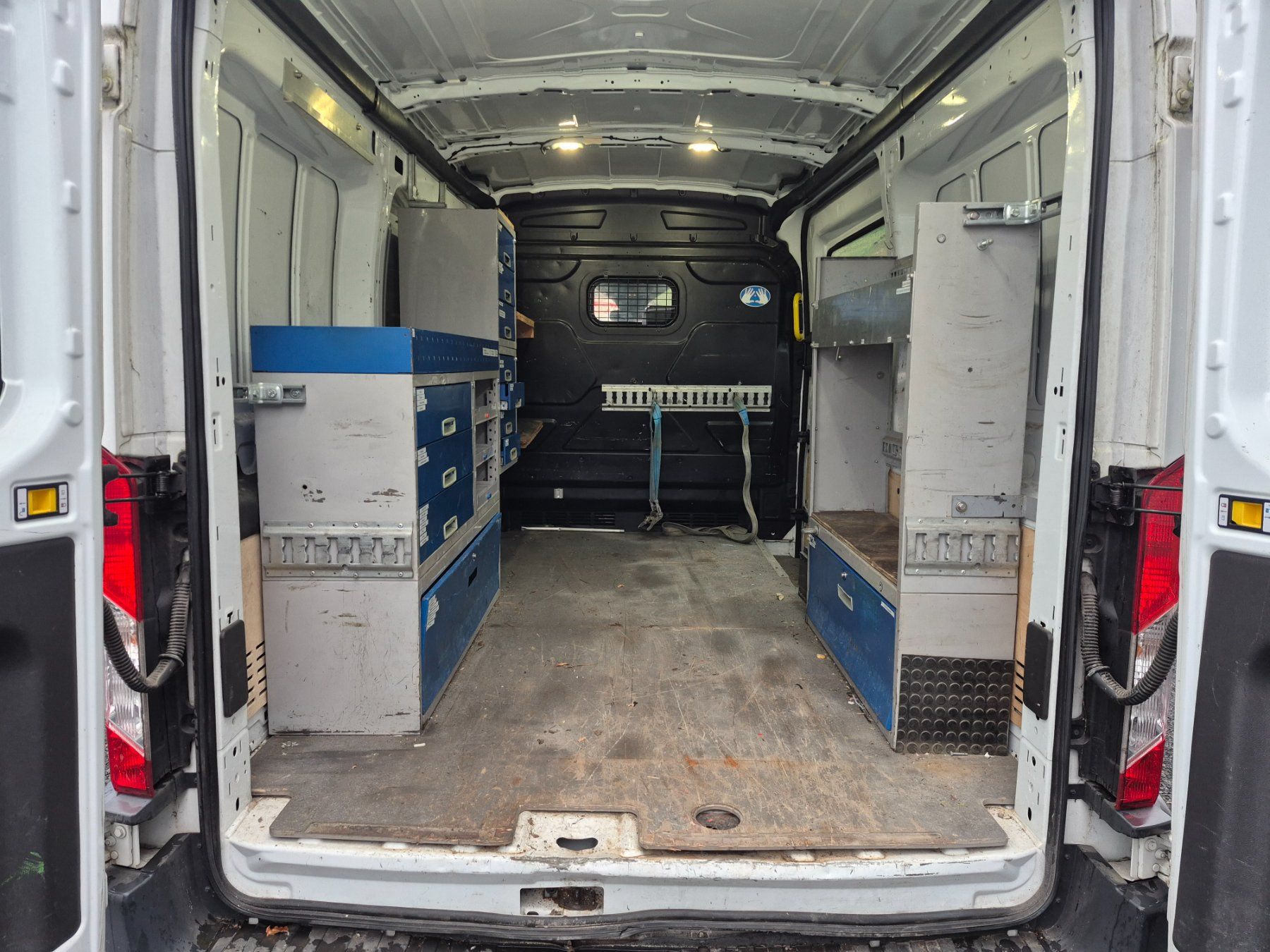 Ford Veicoli commerciali: Ford Transit 2.2 350M Tdci – Usato da St. Margrethen venduto da Autozentrum1 5