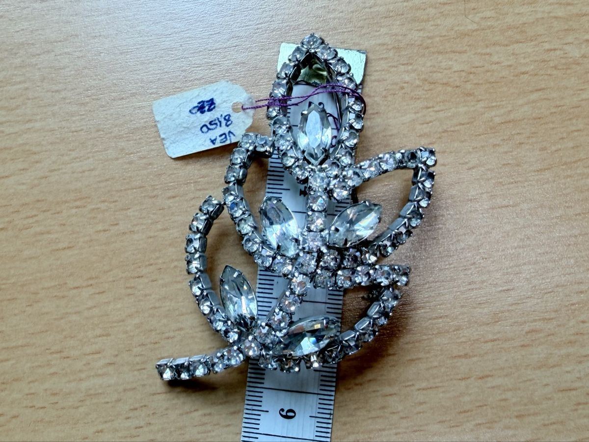 Spille & Fermagli: Vintage Kristall Strass Blatt Brosche – Usato da Lamone venduto da LaCantinaMagica 9